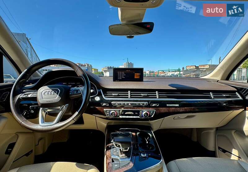 Внедорожник / Кроссовер Audi Q7 2017 в Львове