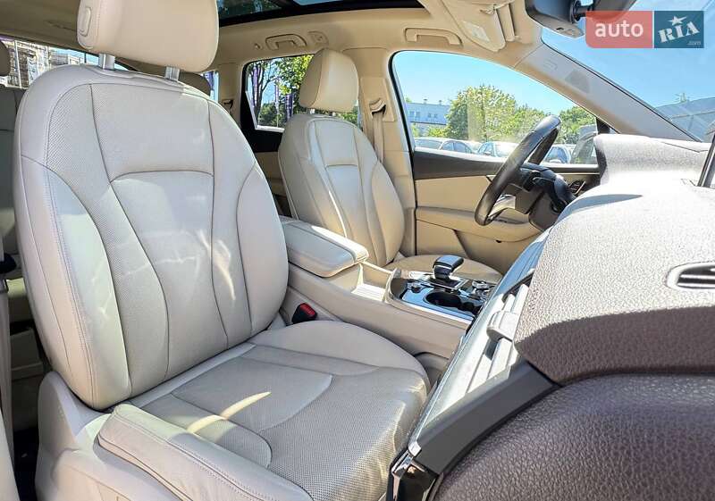 Внедорожник / Кроссовер Audi Q7 2017 в Львове