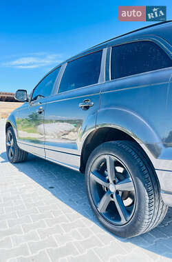 Внедорожник / Кроссовер Audi Q7 2014 в 
