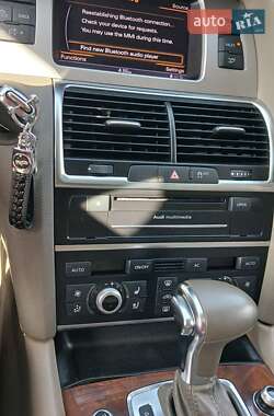 Внедорожник / Кроссовер Audi Q7 2012 в 