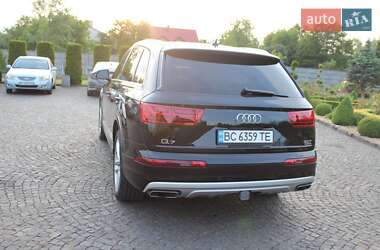 Позашляховик / Кросовер Audi Q7 2016 в 