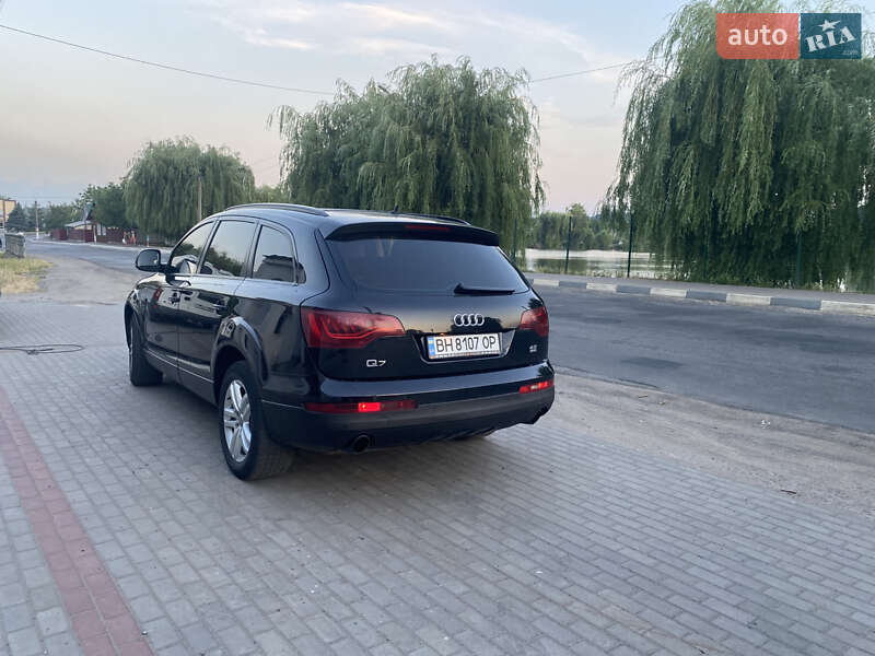 Внедорожник / Кроссовер Audi Q7 2006 в Тростянце