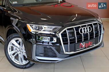 Внедорожник / Кроссовер Audi Q7 2021 в 