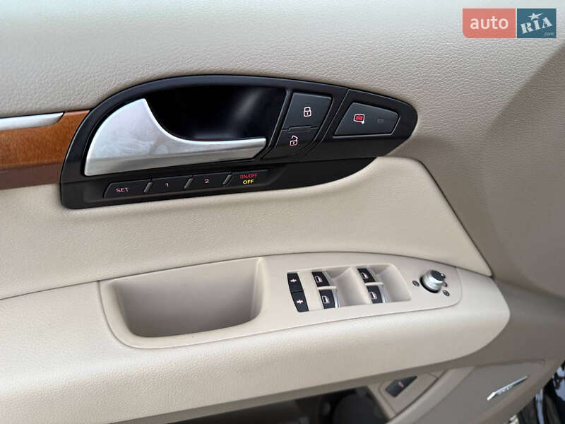 Внедорожник / Кроссовер Audi Q7 2015 в Коломые