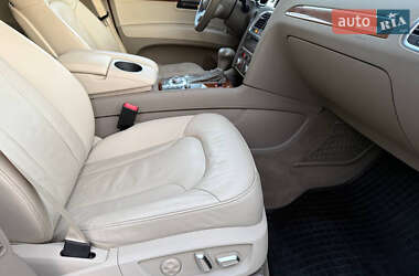 Внедорожник / Кроссовер Audi Q7 2015 в 