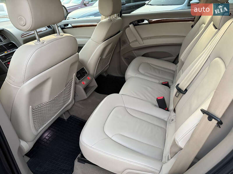 Внедорожник / Кроссовер Audi Q7 2015 в Коломые