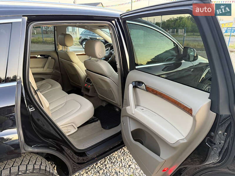 Внедорожник / Кроссовер Audi Q7 2015 в Коломые