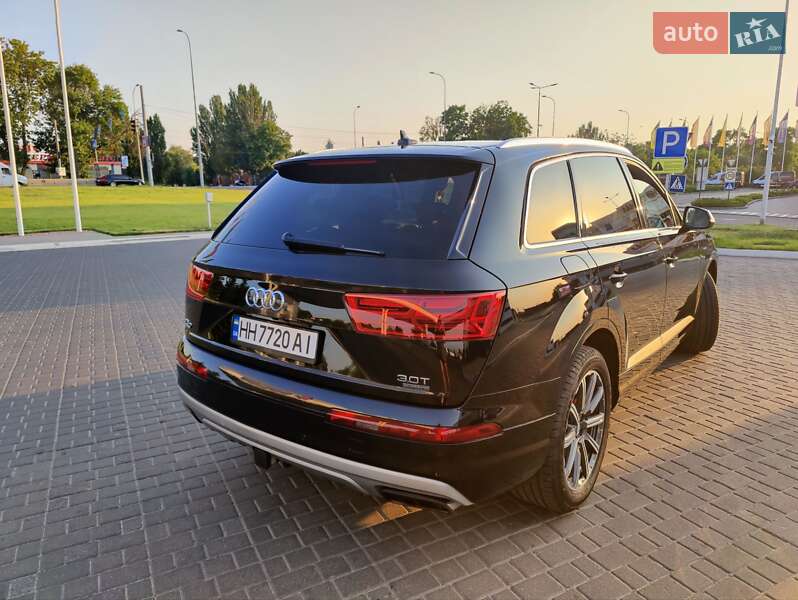 Внедорожник / Кроссовер Audi Q7 2016 в Одессе