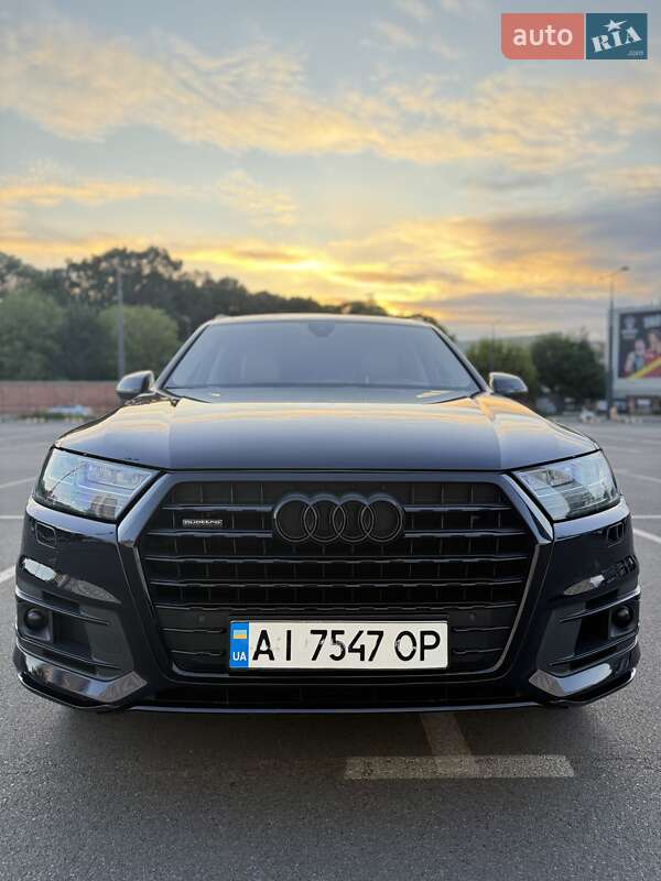 Позашляховик / Кросовер Audi Q7 2016 в Києві