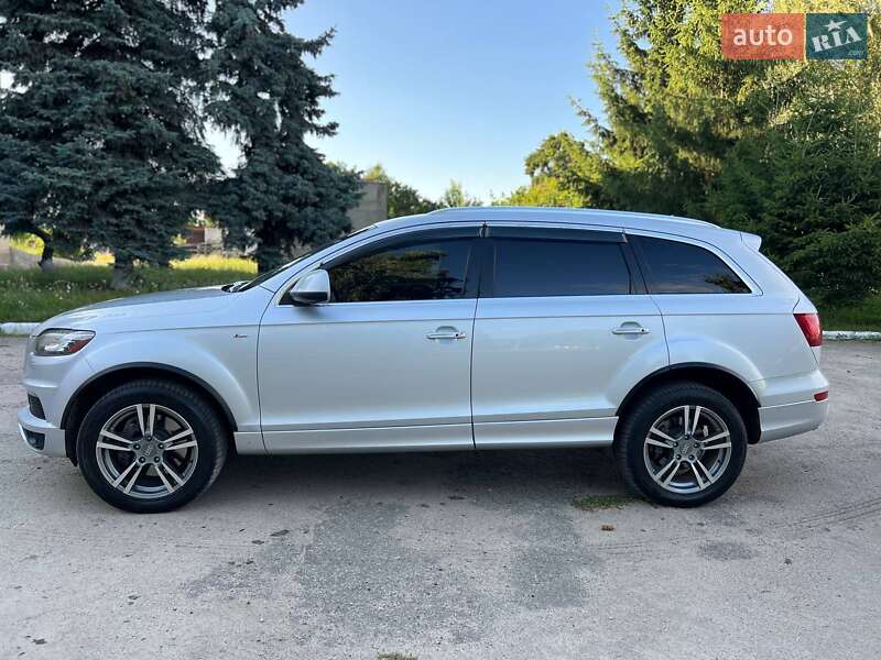 Позашляховик / Кросовер Audi Q7 2010 в Лисянці