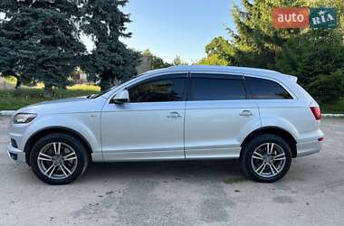 Позашляховик / Кросовер Audi Q7 2010 в 