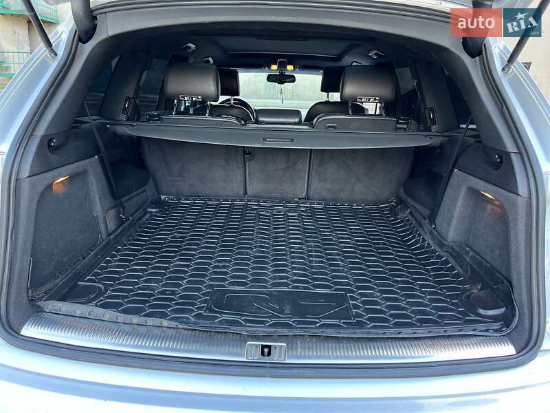 Позашляховик / Кросовер Audi Q7 2010 в Лисянці
