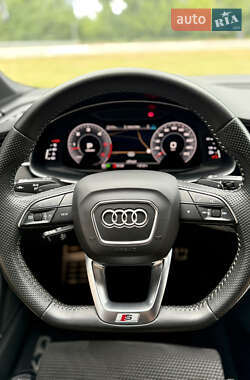 Позашляховик / Кросовер Audi Q7 2020 в 