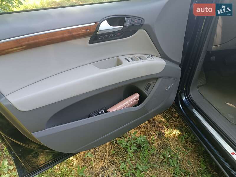 Внедорожник / Кроссовер Audi Q7 2013 в Мукачево