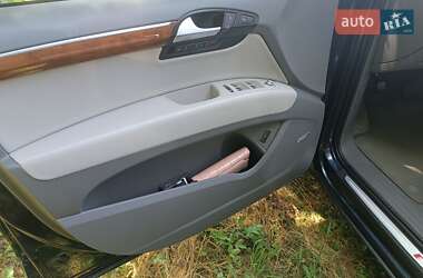 Внедорожник / Кроссовер Audi Q7 2013 в 
