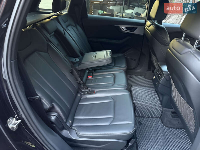 Внедорожник / Кроссовер Audi Q7 2016 в Киеве фото 26 Внедорожник / Кроссовер Audi Q7 2016 в Киеве