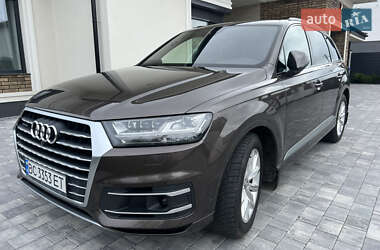 Позашляховик / Кросовер Audi Q7 2017 в 