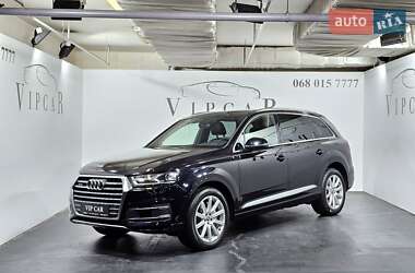 Позашляховик / Кросовер Audi Q7 2017 в Києві