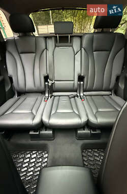 Внедорожник / Кроссовер Audi Q7 2022 в 