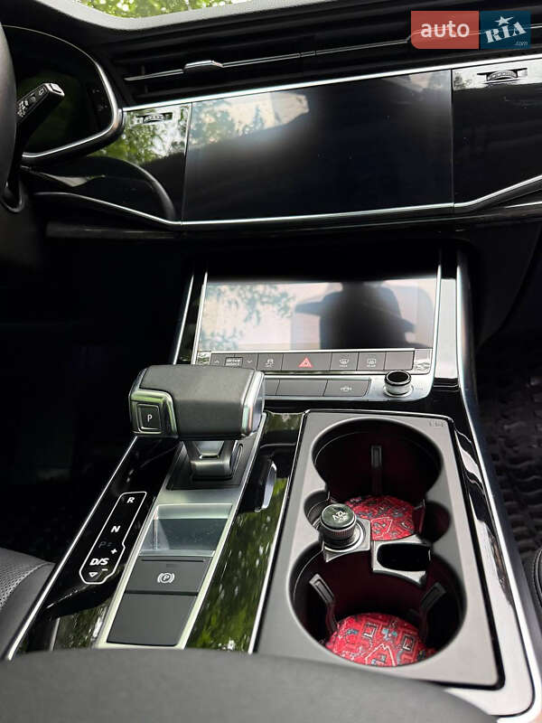 Внедорожник / Кроссовер Audi Q7 2022 в Киеве