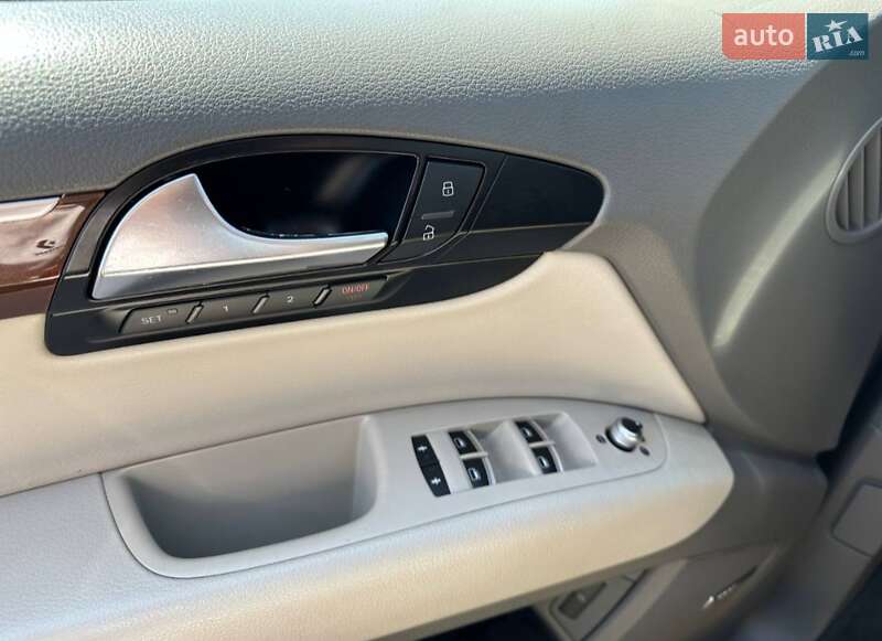 Внедорожник / Кроссовер Audi Q7 2012 в Киеве