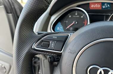 Внедорожник / Кроссовер Audi Q7 2011 в 