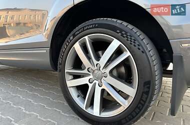 Внедорожник / Кроссовер Audi Q7 2011 в 