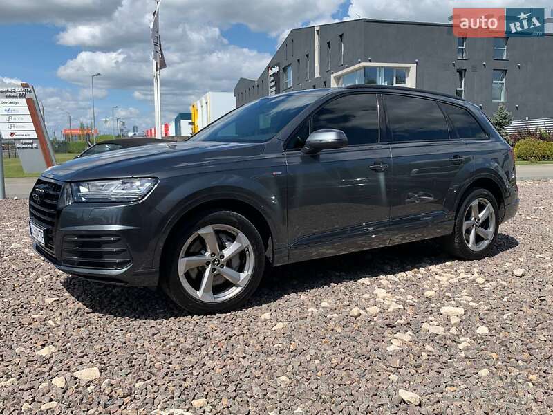 Внедорожник / Кроссовер Audi Q7 2017 в Львове