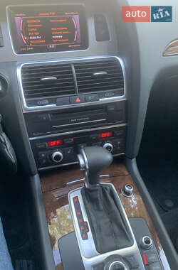 Внедорожник / Кроссовер Audi Q7 2013 в 