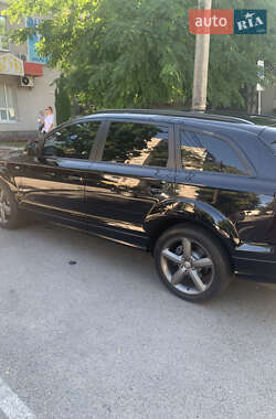 Внедорожник / Кроссовер Audi Q7 2013 в 