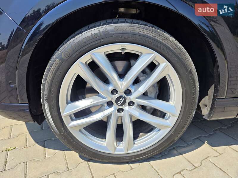 Внедорожник / Кроссовер Audi Q7 2016 в Одессе