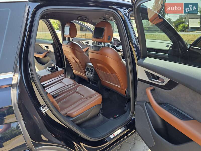 Внедорожник / Кроссовер Audi Q7 2016 в Одессе