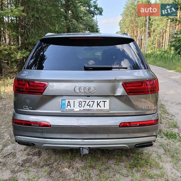 Внедорожник / Кроссовер Audi Q7 2016 в Буче