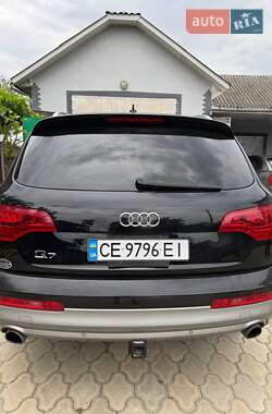 Внедорожник / Кроссовер Audi Q7 2012 в 
