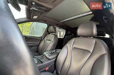 Внедорожник / Кроссовер Audi Q7 2017 в 