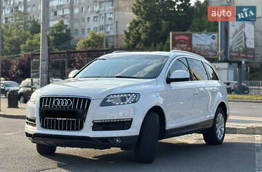 Внедорожник / Кроссовер Audi Q7 2012 в 