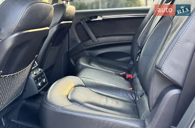 Внедорожник / Кроссовер Audi Q7 2012 в 