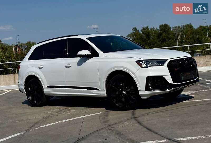 Audi Q7 2021