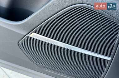 Внедорожник / Кроссовер Audi Q7 2021 в 