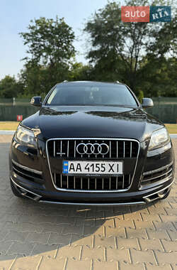 Позашляховик / Кросовер Audi Q7 2013 в 