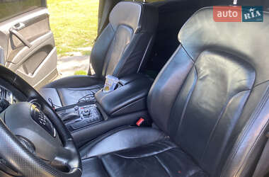 Внедорожник / Кроссовер Audi Q7 2010 в 