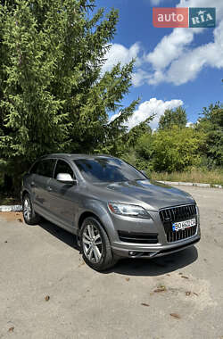 Внедорожник / Кроссовер Audi Q7 2011 в 