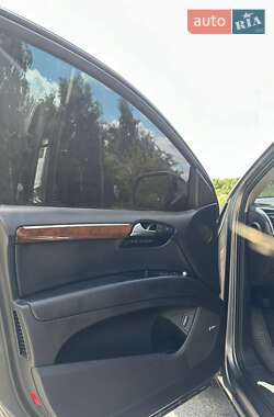 Внедорожник / Кроссовер Audi Q7 2011 в 