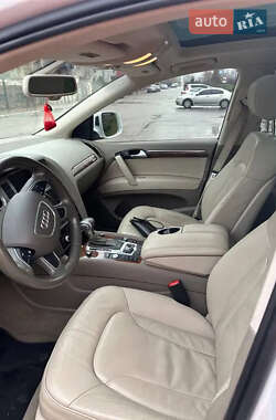 Позашляховик / Кросовер Audi Q7 2015 в Львові