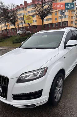 Позашляховик / Кросовер Audi Q7 2015 в 