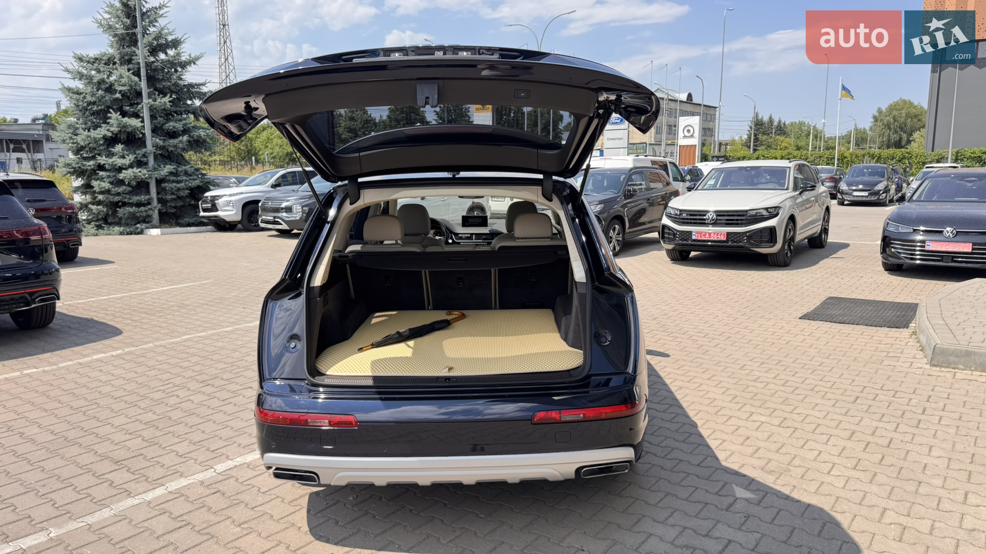 2017 Audi Q7 - мініатюра 11