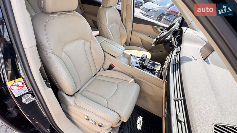 Внедорожник / Кроссовер Audi Q7 2017 в Ивано-Франковске