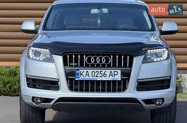 Позашляховик / Кросовер Audi Q7 2011 в 