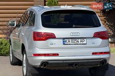 Позашляховик / Кросовер Audi Q7 2011 в 