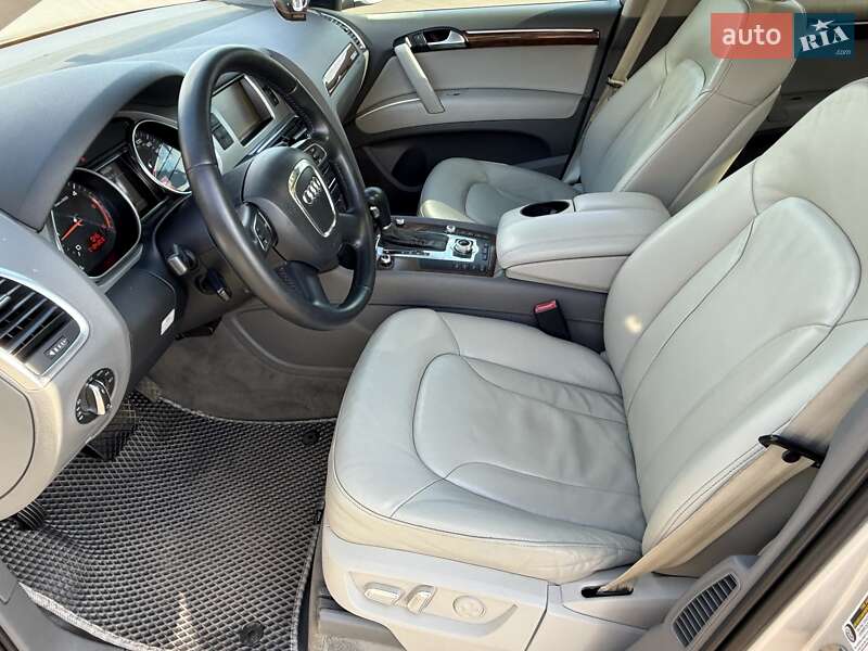 Внедорожник / Кроссовер Audi Q7 2011 в Киеве